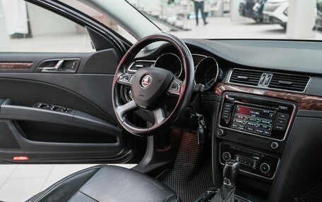 Skoda Superb III рестайлинг, 2014 год, 1 199 000 рублей, 13 фотография