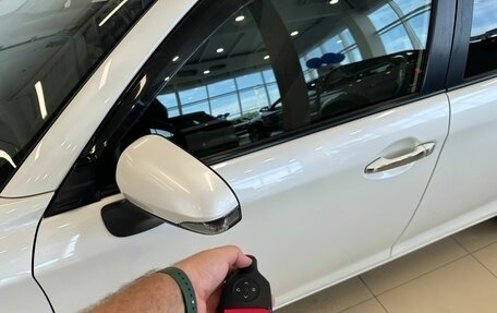 Toyota Corolla, 2015 год, 1 299 000 рублей, 21 фотография