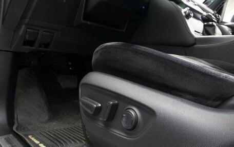Toyota Land Cruiser, 2021 год, 10 500 000 рублей, 27 фотография