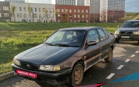 Nissan Primera II рестайлинг, 1993 год, 100 000 рублей, 2 фотография