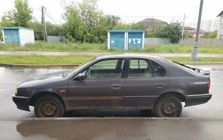 Nissan Primera II рестайлинг, 1993 год, 100 000 рублей, 11 фотография