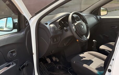 Renault Sandero II рестайлинг, 2015 год, 825 000 рублей, 9 фотография