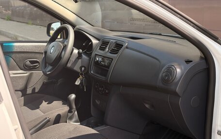 Renault Sandero II рестайлинг, 2015 год, 825 000 рублей, 13 фотография