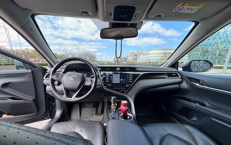 Toyota Camry, 2018 год, 2 999 000 рублей, 12 фотография
