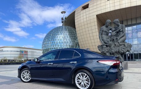 Toyota Camry, 2018 год, 2 999 000 рублей, 5 фотография