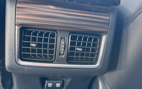 Toyota Camry, 2018 год, 2 999 000 рублей, 17 фотография