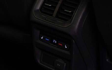 Volkswagen Tiguan II, 2017 год, 2 199 000 рублей, 14 фотография