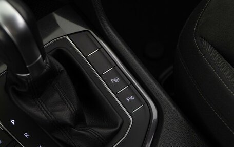 Volkswagen Tiguan II, 2017 год, 2 199 000 рублей, 18 фотография