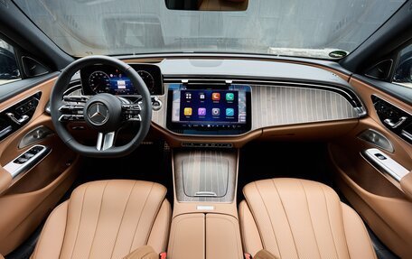 Mercedes-Benz E-Класс, 2025 год, 10 990 000 рублей, 15 фотография