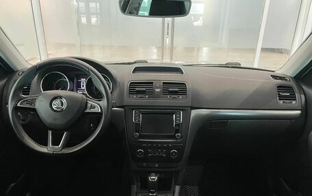 Skoda Yeti I рестайлинг, 2017 год, 1 549 000 рублей, 5 фотография