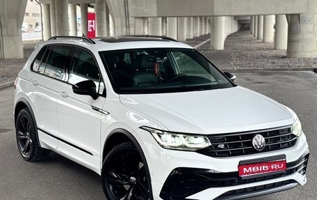 Volkswagen Tiguan II, 2021 год, 3 800 000 рублей, 1 фотография