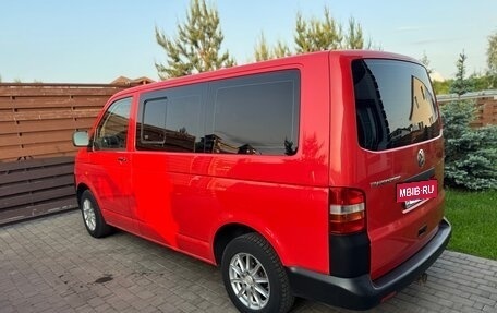 Volkswagen Transporter T5 рестайлинг, 2004 год, 1 800 000 рублей, 5 фотография