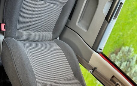 Volkswagen Transporter T5 рестайлинг, 2004 год, 1 800 000 рублей, 18 фотография