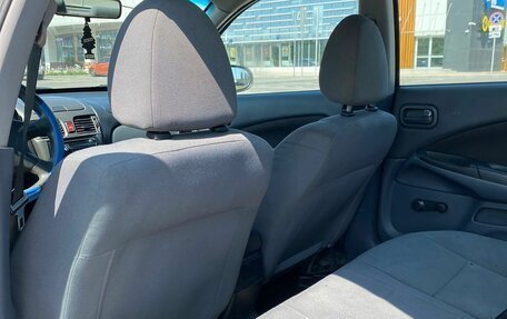 Nissan Almera, 2005 год, 290 000 рублей, 21 фотография