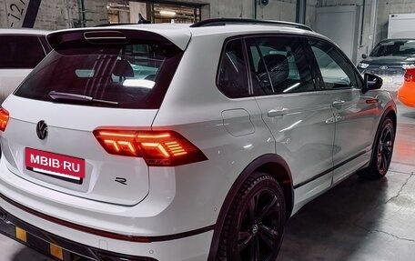 Volkswagen Tiguan II, 2021 год, 3 800 000 рублей, 18 фотография