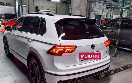 Volkswagen Tiguan II, 2021 год, 3 800 000 рублей, 17 фотография