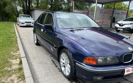 BMW 5 серия, 1998 год, 550 000 рублей, 3 фотография