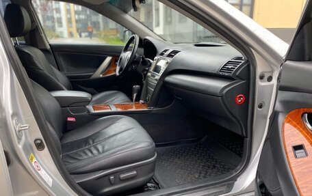 Toyota Camry, 2007 год, 925 000 рублей, 8 фотография