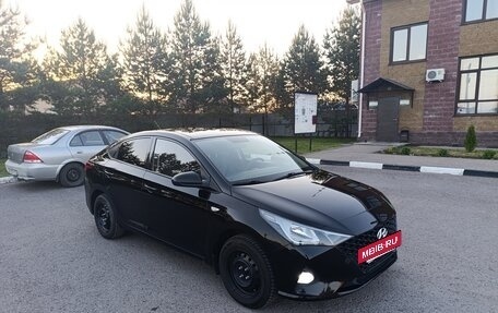 Hyundai Solaris II рестайлинг, 2020 год, 1 390 000 рублей, 3 фотография