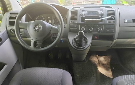 Volkswagen Caravelle T5, 2015 год, 1 500 000 рублей, 7 фотография
