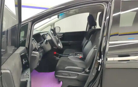 Honda Elysion, 2021 год, 2 618 000 рублей, 16 фотография