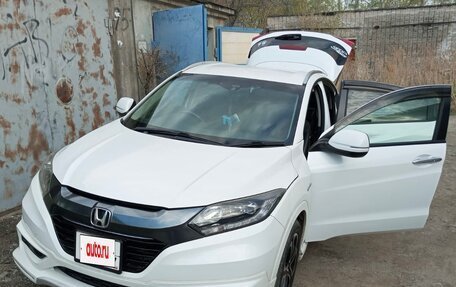 Honda Vezel, 2014 год, 1 350 000 рублей, 1 фотография