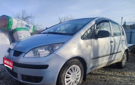 Mitsubishi Colt VI рестайлинг, 2005 год, 450 000 рублей, 1 фотография