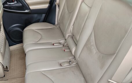 Toyota RAV4, 2010 год, 1 750 000 рублей, 29 фотография