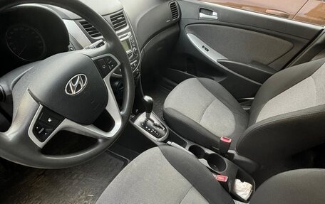 Hyundai Solaris II рестайлинг, 2013 год, 770 000 рублей, 6 фотография