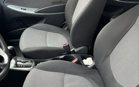Hyundai Solaris II рестайлинг, 2013 год, 770 000 рублей, 4 фотография
