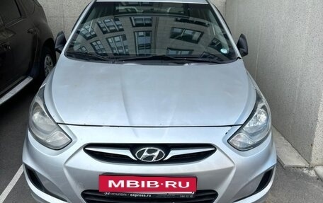 Hyundai Solaris II рестайлинг, 2013 год, 770 000 рублей, 12 фотография