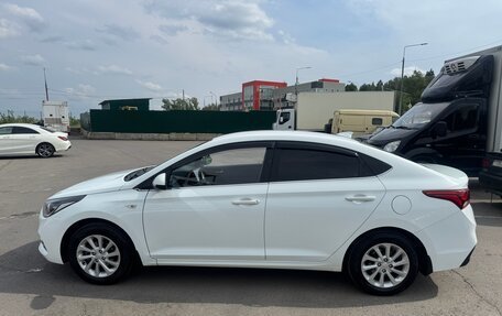 Hyundai Solaris II рестайлинг, 2017 год, 1 300 000 рублей, 2 фотография