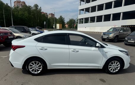 Hyundai Solaris II рестайлинг, 2017 год, 1 300 000 рублей, 6 фотография