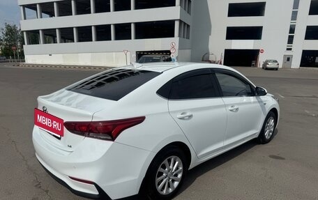 Hyundai Solaris II рестайлинг, 2017 год, 1 300 000 рублей, 5 фотография