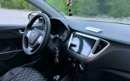 Hyundai Solaris II рестайлинг, 2019 год, 1 280 000 рублей, 11 фотография