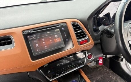 Honda Vezel, 2014 год, 1 350 000 рублей, 18 фотография