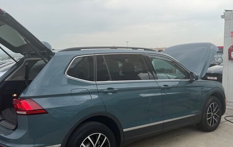Volkswagen Tiguan II, 2021 год, 2 950 000 рублей, 5 фотография