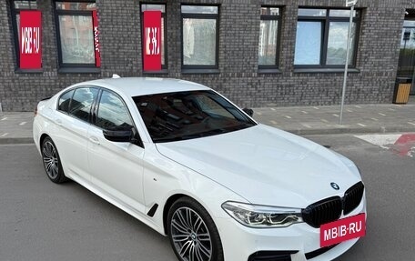 BMW 5 серия, 2019 год, 3 550 000 рублей, 3 фотография