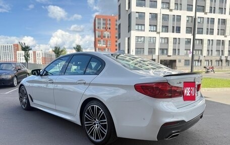 BMW 5 серия, 2019 год, 3 550 000 рублей, 14 фотография