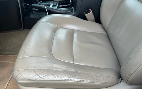 Toyota Land Cruiser 200, 2011 год, 3 500 000 рублей, 17 фотография
