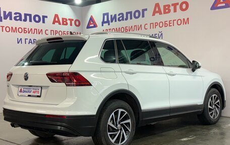 Volkswagen Tiguan II, 2018 год, 2 187 000 рублей, 3 фотография