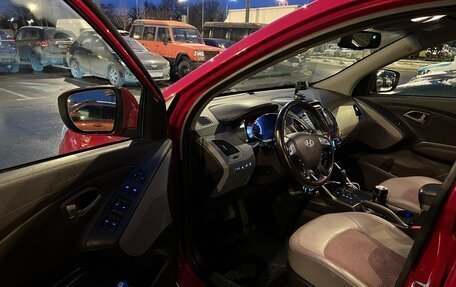 Hyundai ix35 I рестайлинг, 2013 год, 1 100 000 рублей, 10 фотография