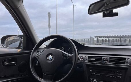 BMW 3 серия, 2011 год, 1 200 000 рублей, 23 фотография