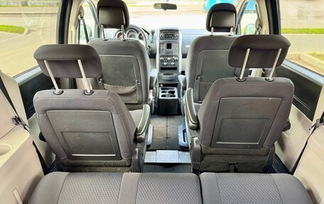 Dodge Caravan V, 2010 год, 1 299 000 рублей, 24 фотография