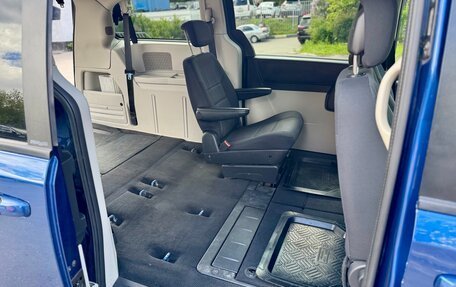 Dodge Caravan V, 2010 год, 1 299 000 рублей, 22 фотография
