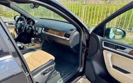 Volkswagen Touareg III, 2017 год, 3 200 000 рублей, 12 фотография