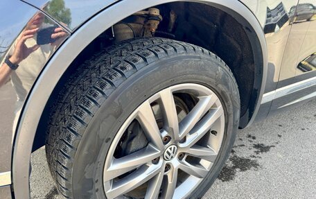 Volkswagen Touareg III, 2017 год, 3 200 000 рублей, 14 фотография