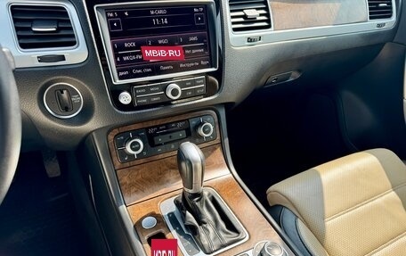 Volkswagen Touareg III, 2017 год, 3 200 000 рублей, 15 фотография