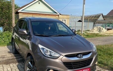 Hyundai ix35 I рестайлинг, 2014 год, 1 350 000 рублей, 2 фотография