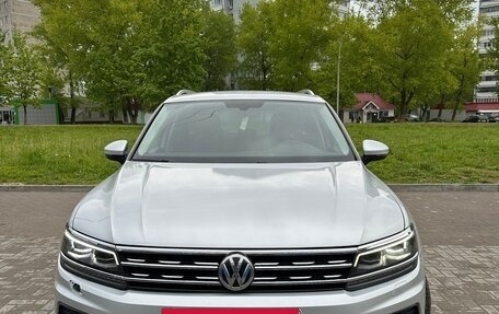 Volkswagen Tiguan II, 2017 год, 2 110 000 рублей, 3 фотография